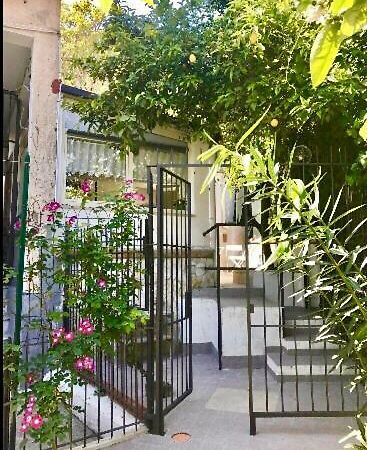 Garden House Apartments In Napoli Ngoại thất bức ảnh